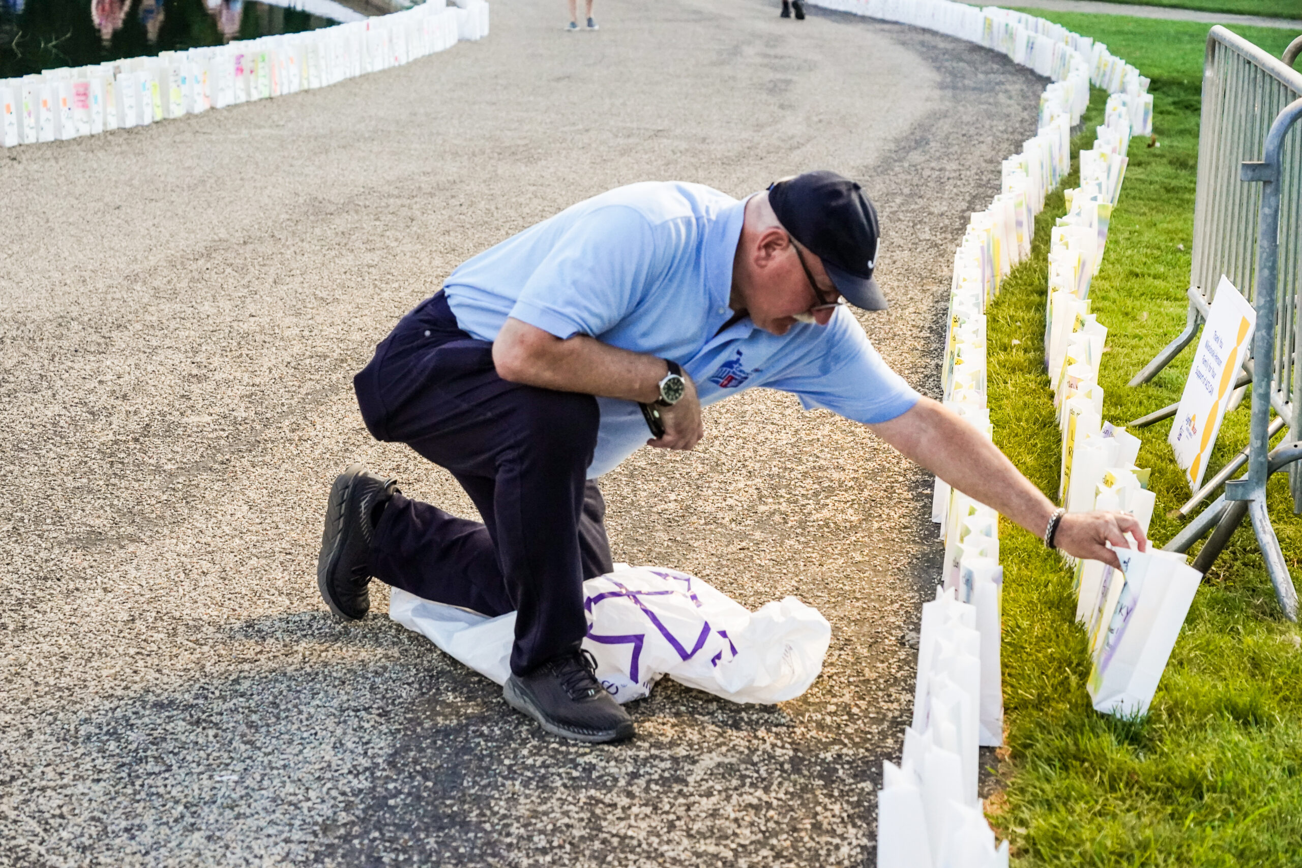 Male ACS CAN volunteer honoring loved one