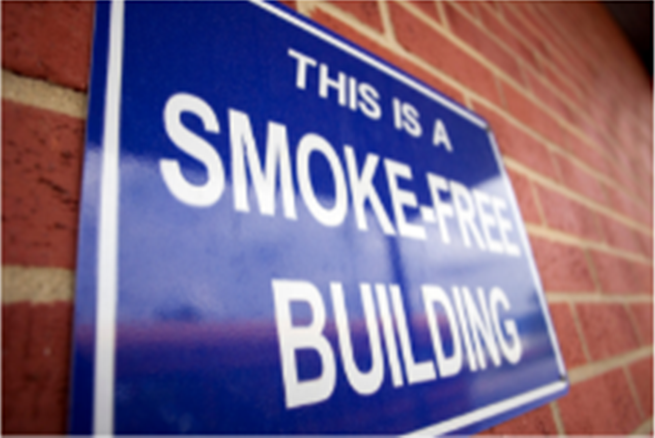 image of a smoke free building sign