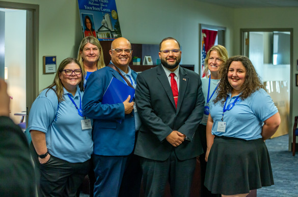 Volunteers at the state capitol