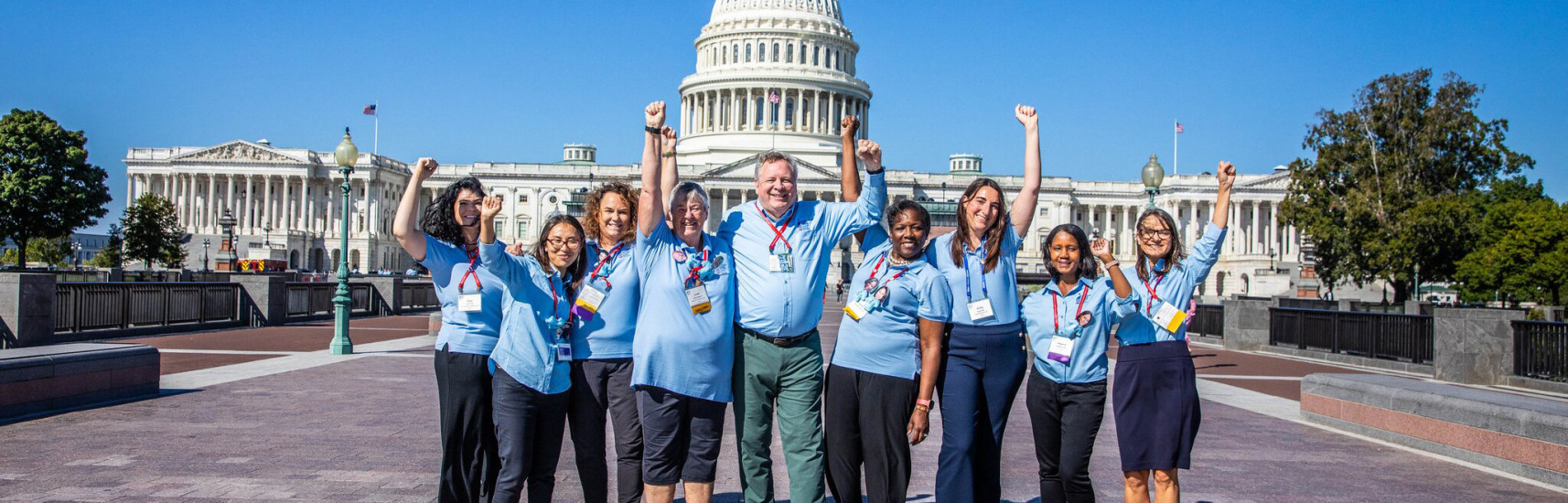 LSLD volunteers in front of the US capitol
