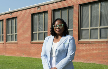 Clarissa Clinkscales outside local Mississippi hospital